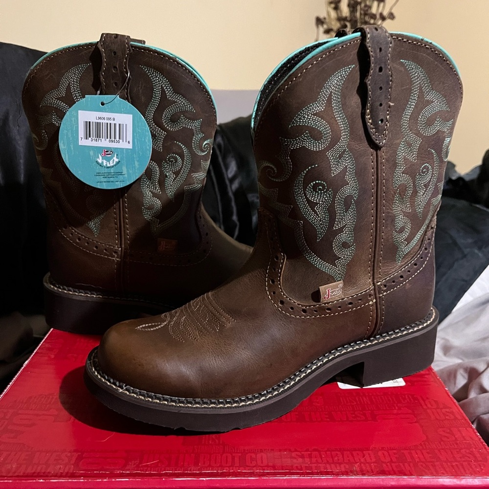 Justin Gypsy boots